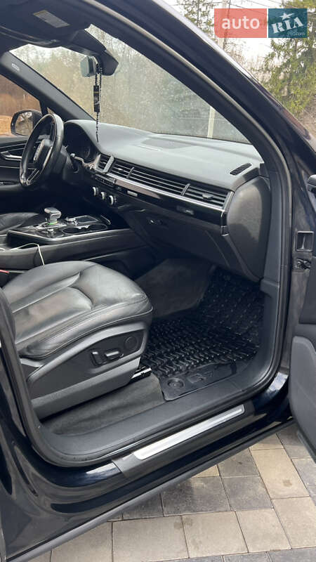 Внедорожник / Кроссовер Audi Q7 2019 в Тернополе