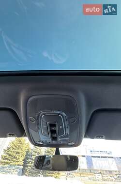 Внедорожник / Кроссовер Audi Q7 2016 в 