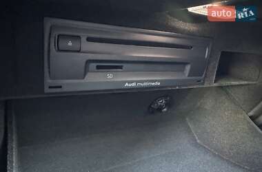 Внедорожник / Кроссовер Audi Q7 2016 в 