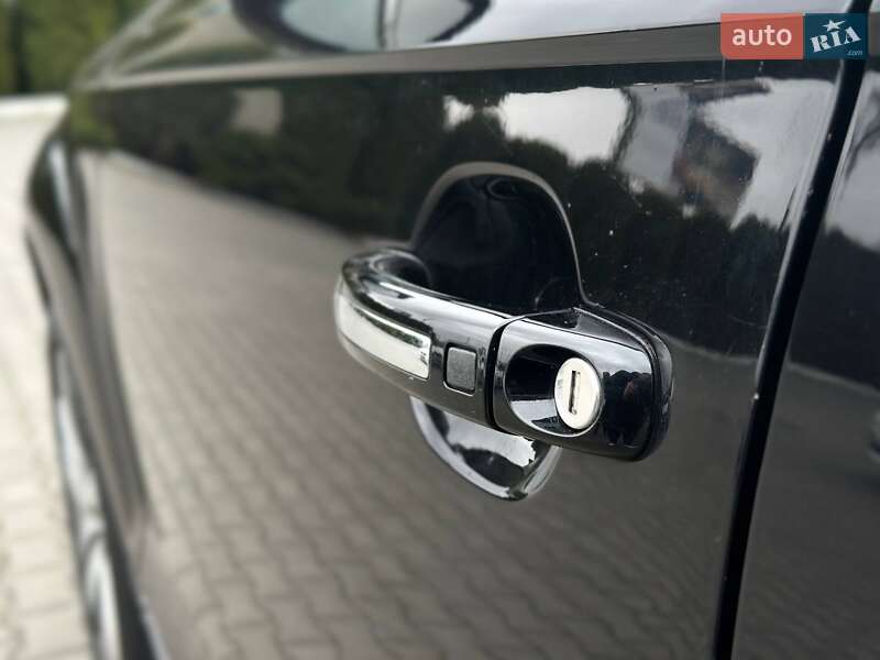 Позашляховик / Кросовер Audi Q7 2015 в Луцьку