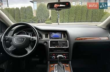 Внедорожник / Кроссовер Audi Q7 2015 в 