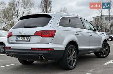Внедорожник / Кроссовер Audi Q7 2013 в 