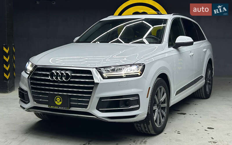 Позашляховик / Кросовер Audi Q7 2018 в Чернівцях