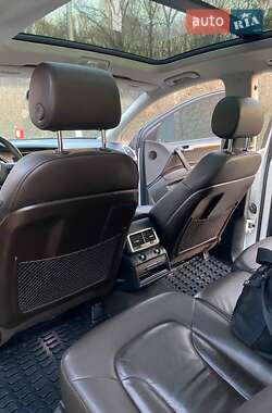 Позашляховик / Кросовер Audi Q7 2015 в 