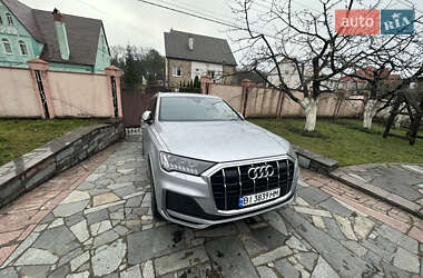 Внедорожник / Кроссовер Audi Q7 2020 в 