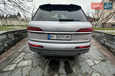 Внедорожник / Кроссовер Audi Q7 2020 в 