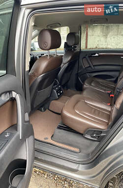 Внедорожник / Кроссовер Audi Q7 2013 в 