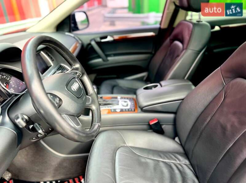 Внедорожник / Кроссовер Audi Q7 2014 в Киеве