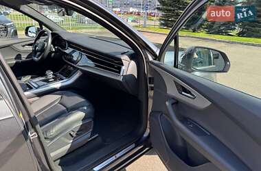 Внедорожник / Кроссовер Audi Q7 2020 в 