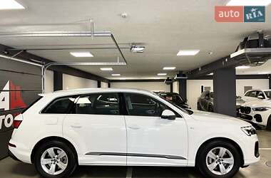 Внедорожник / Кроссовер Audi Q7 2025 в 