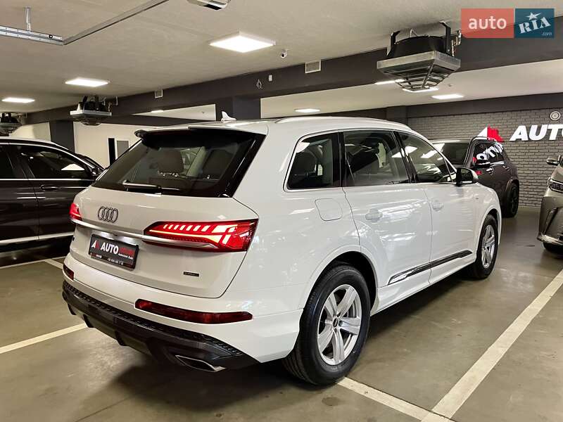Позашляховик / Кросовер Audi Q7 2025 в Львові