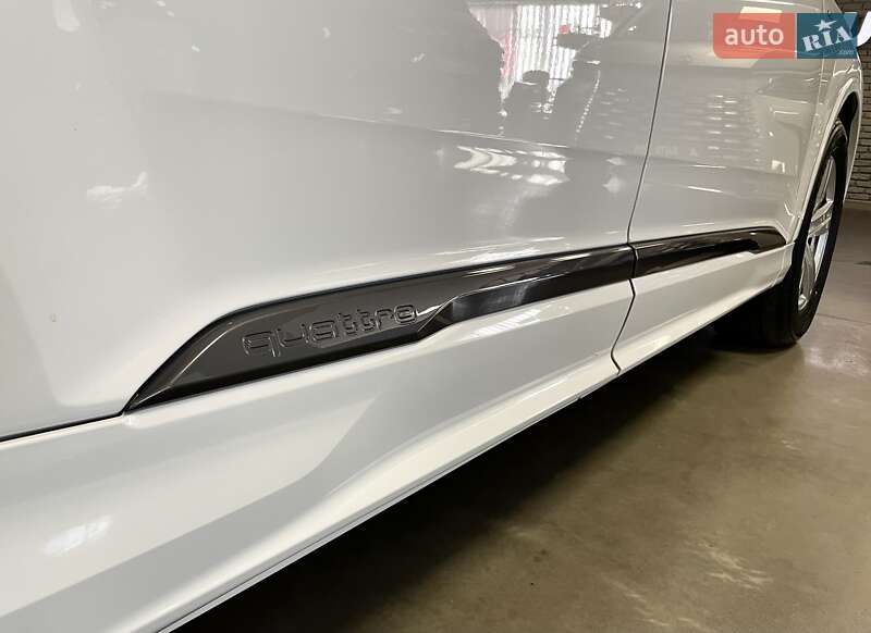 Позашляховик / Кросовер Audi Q7 2025 в Львові