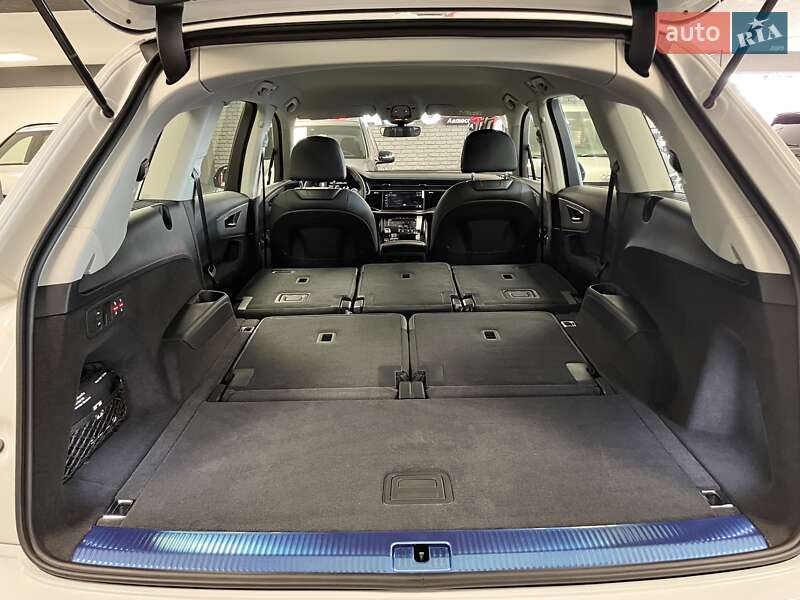 Позашляховик / Кросовер Audi Q7 2025 в Львові