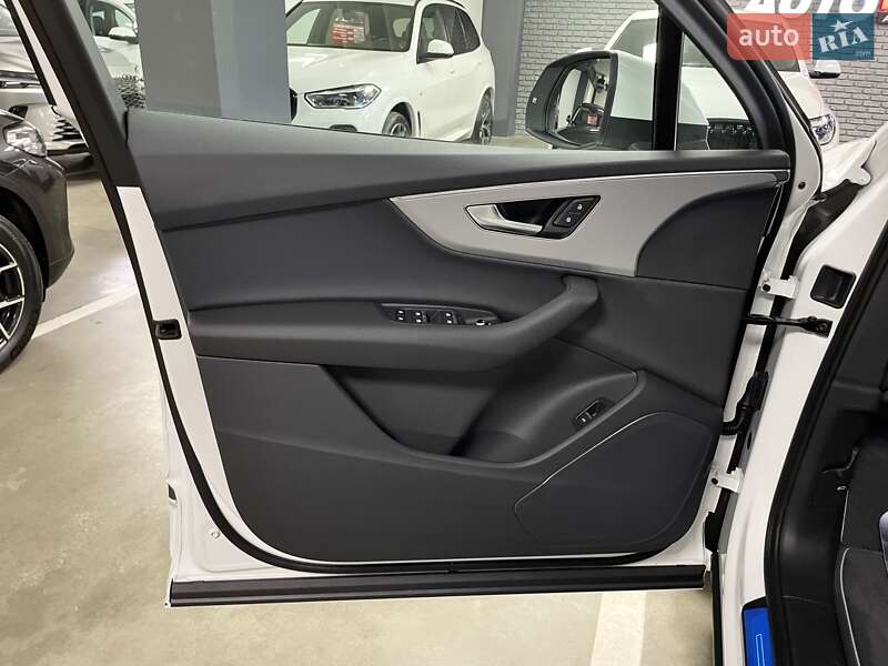 Позашляховик / Кросовер Audi Q7 2025 в Львові