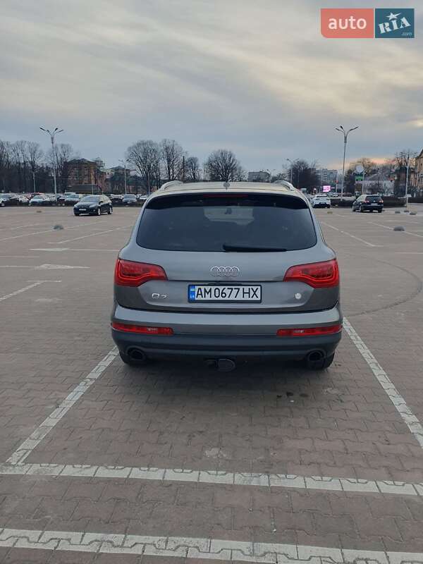 Внедорожник / Кроссовер Audi Q7 2012 в Житомире