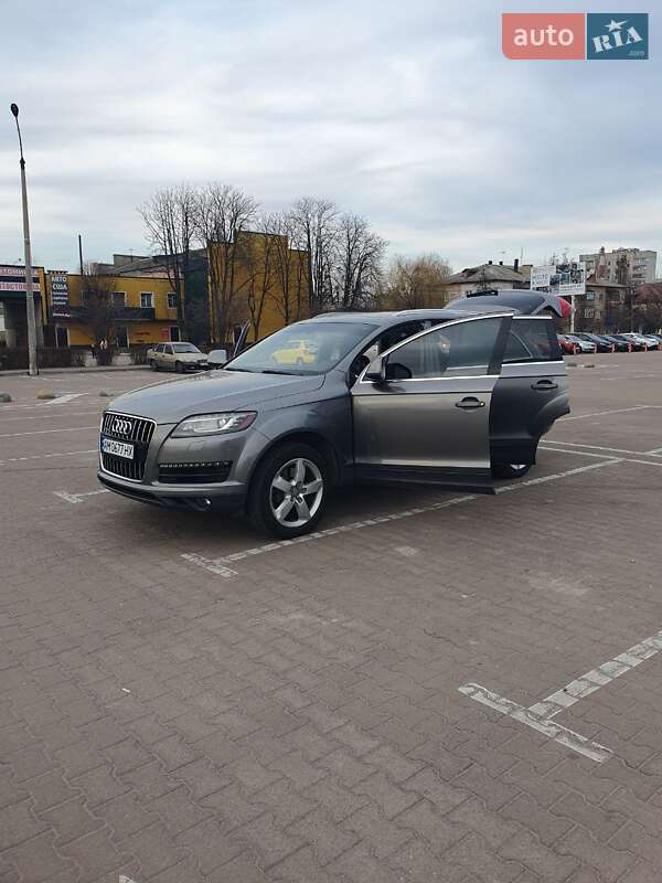 Внедорожник / Кроссовер Audi Q7 2012 в Житомире