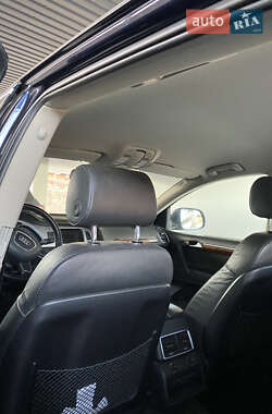 Позашляховик / Кросовер Audi Q7 2013 в 
