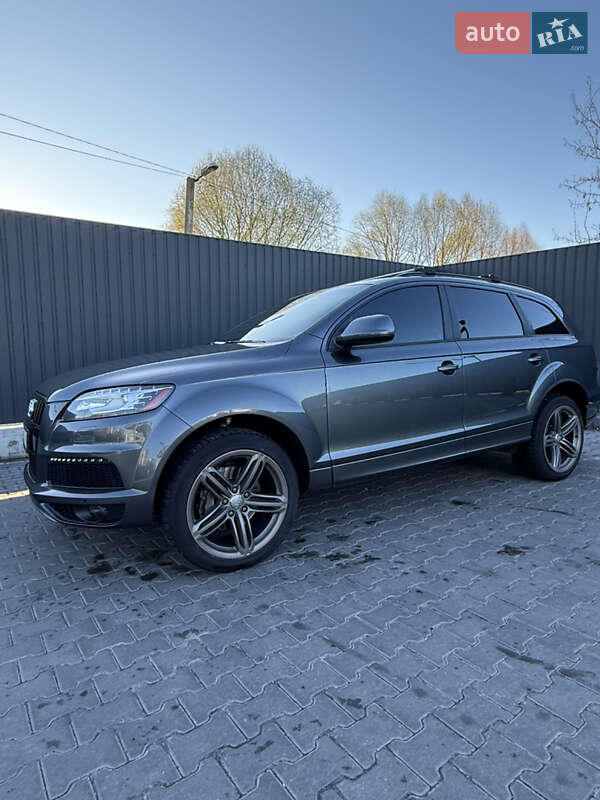 Позашляховик / Кросовер Audi Q7 2015 в Києві