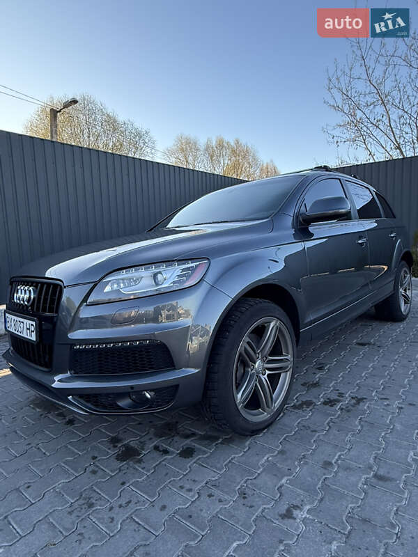 Позашляховик / Кросовер Audi Q7 2015 в Києві
