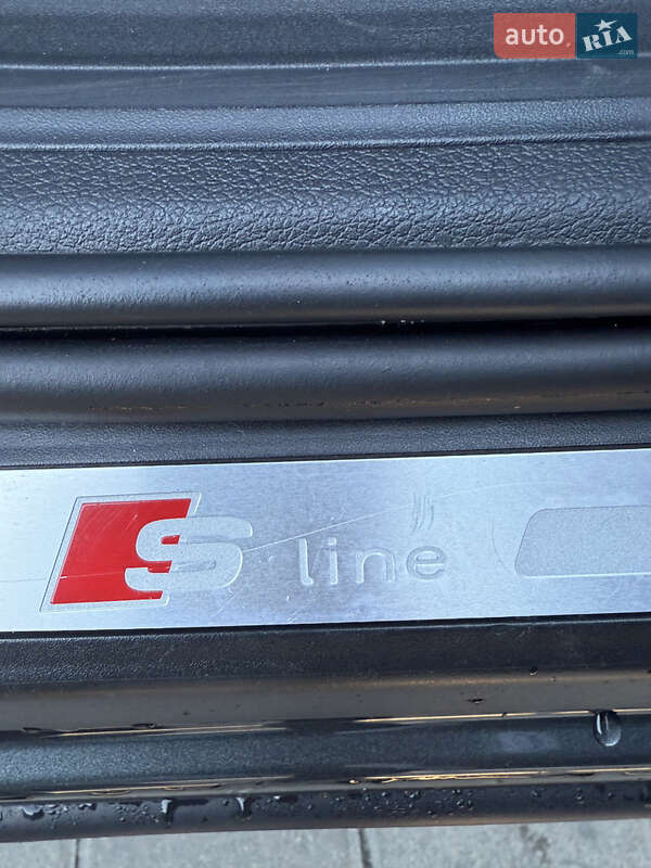 Позашляховик / Кросовер Audi Q7 2015 в Києві