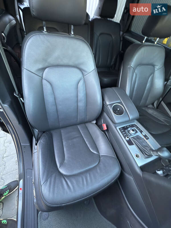 Позашляховик / Кросовер Audi Q7 2015 в Києві