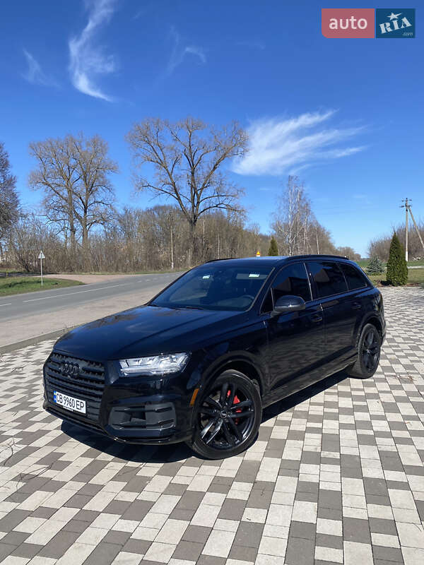 Позашляховик / Кросовер Audi Q7 2016 в 