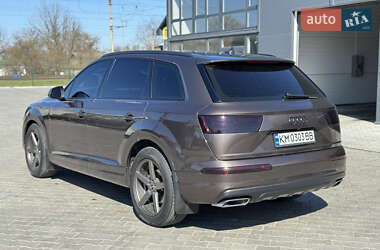 Внедорожник / Кроссовер Audi Q7 2018 в 