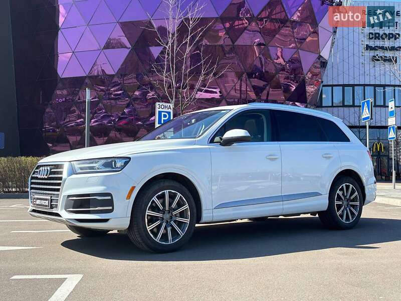 Позашляховик / Кросовер Audi Q7 2016 в Києві