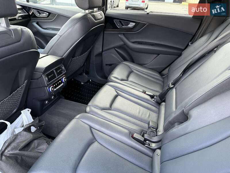Позашляховик / Кросовер Audi Q7 2018 в Львові