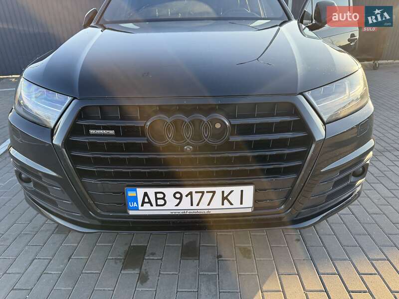 Позашляховик / Кросовер Audi Q7 2016 в Вінниці