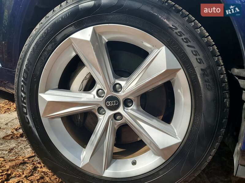Позашляховик / Кросовер Audi Q7 2022 в Києві
