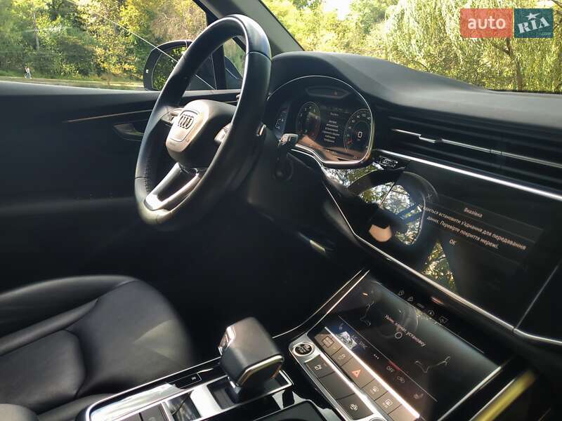 Позашляховик / Кросовер Audi Q7 2022 в Києві