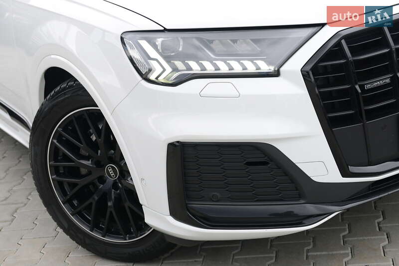 Внедорожник / Кроссовер Audi Q7 2022 в Мукачево