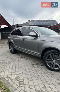 Внедорожник / Кроссовер Audi Q7 2011 в 