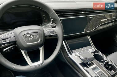 Внедорожник / Кроссовер Audi Q7 2022 в 