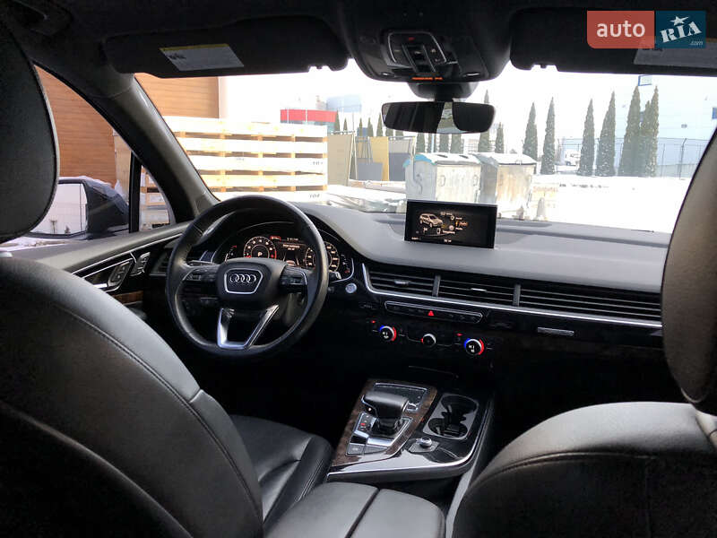 Внедорожник / Кроссовер Audi Q7 2017 в Львове