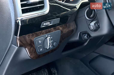 Внедорожник / Кроссовер Audi Q7 2017 в 