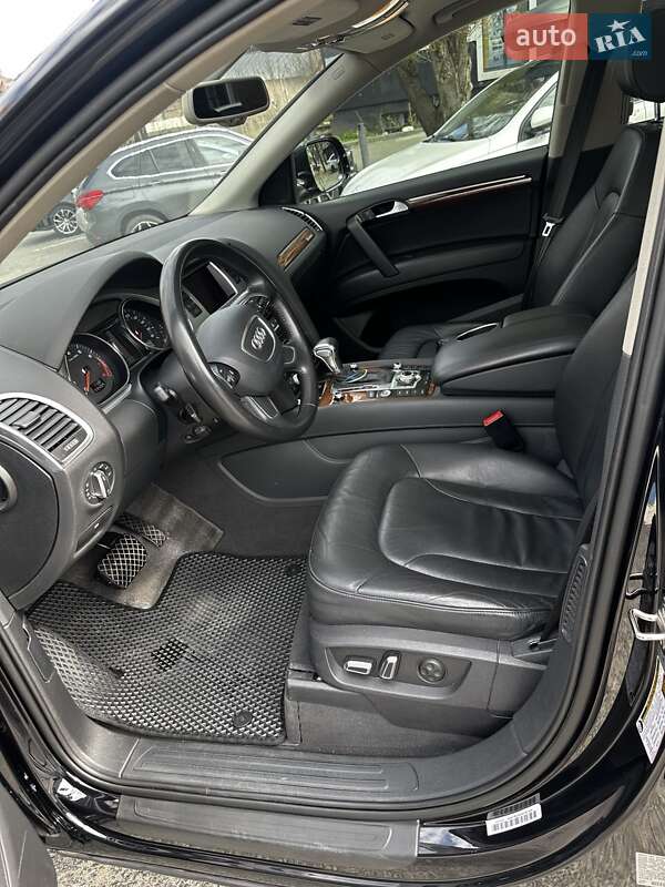 Внедорожник / Кроссовер Audi Q7 2013 в Днепре