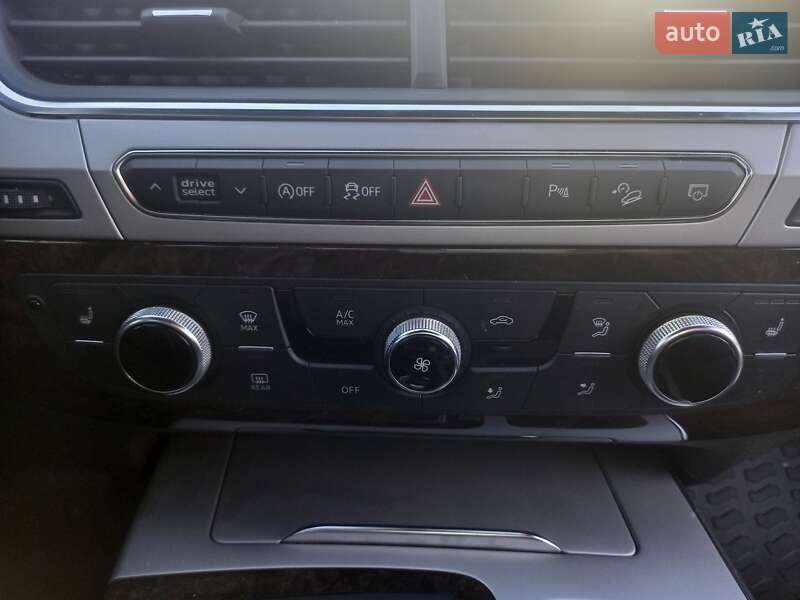Внедорожник / Кроссовер Audi Q7 2019 в Чернигове