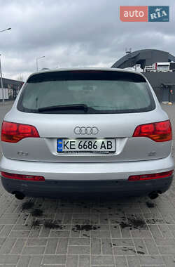 Внедорожник / Кроссовер Audi Q7 2007 в 