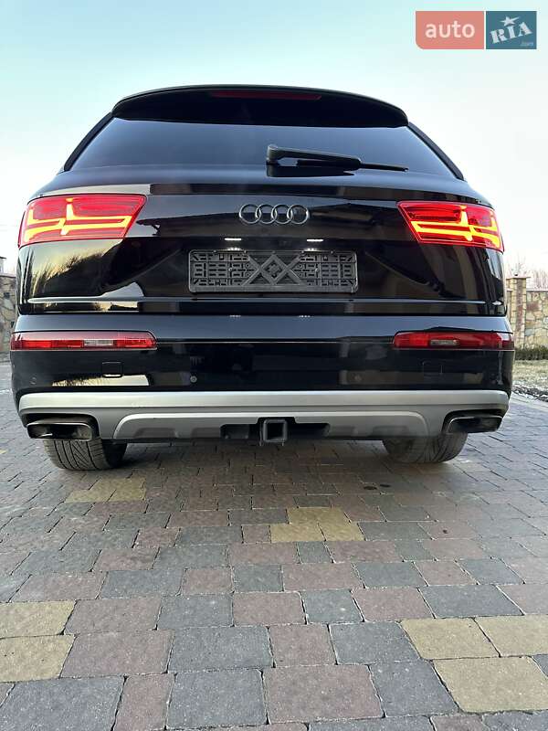 Позашляховик / Кросовер Audi Q7 2016 в Івано-Франківську
