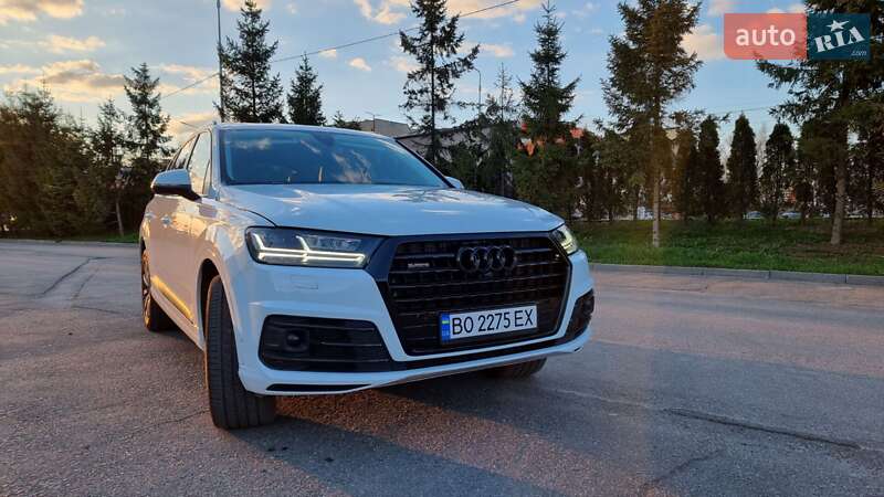 Позашляховик / Кросовер Audi Q7 2018 в Тернополі