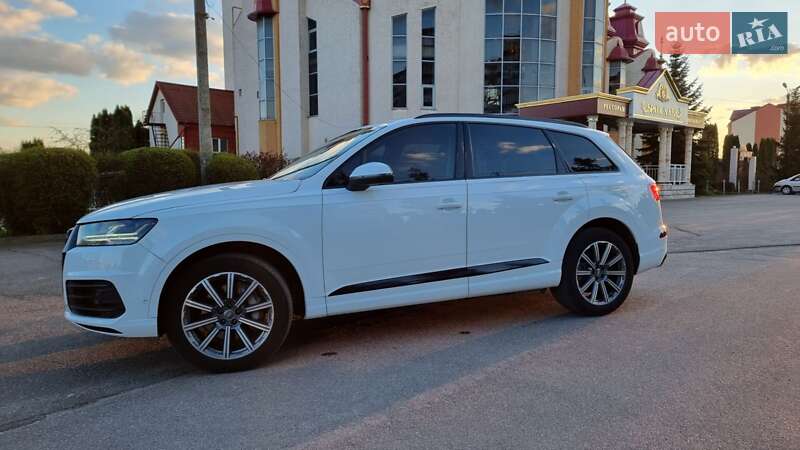 Позашляховик / Кросовер Audi Q7 2018 в Тернополі