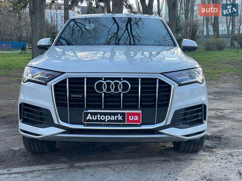 Внедорожник / Кроссовер Audi Q7 2020 в Киеве