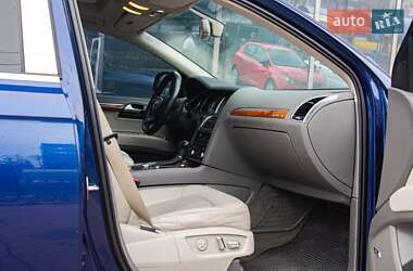 Позашляховик / Кросовер Audi Q7 2014 в 