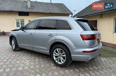 Внедорожник / Кроссовер Audi Q7 2017 в 