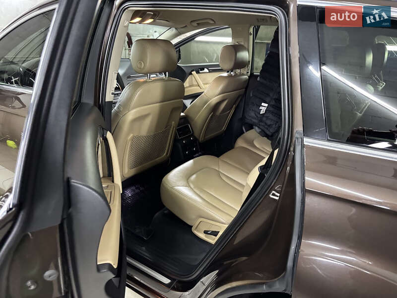 Внедорожник / Кроссовер Audi Q7 2012 в Харькове