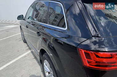 Внедорожник / Кроссовер Audi Q7 2019 в 