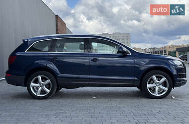 Внедорожник / Кроссовер Audi Q7 2012 в 