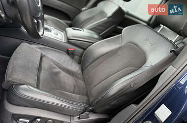 Внедорожник / Кроссовер Audi Q7 2012 в 